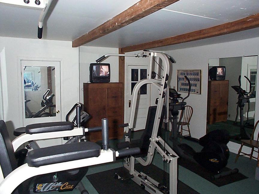 Inn At Pleasant Lake New London المظهر الخارجي الصورة