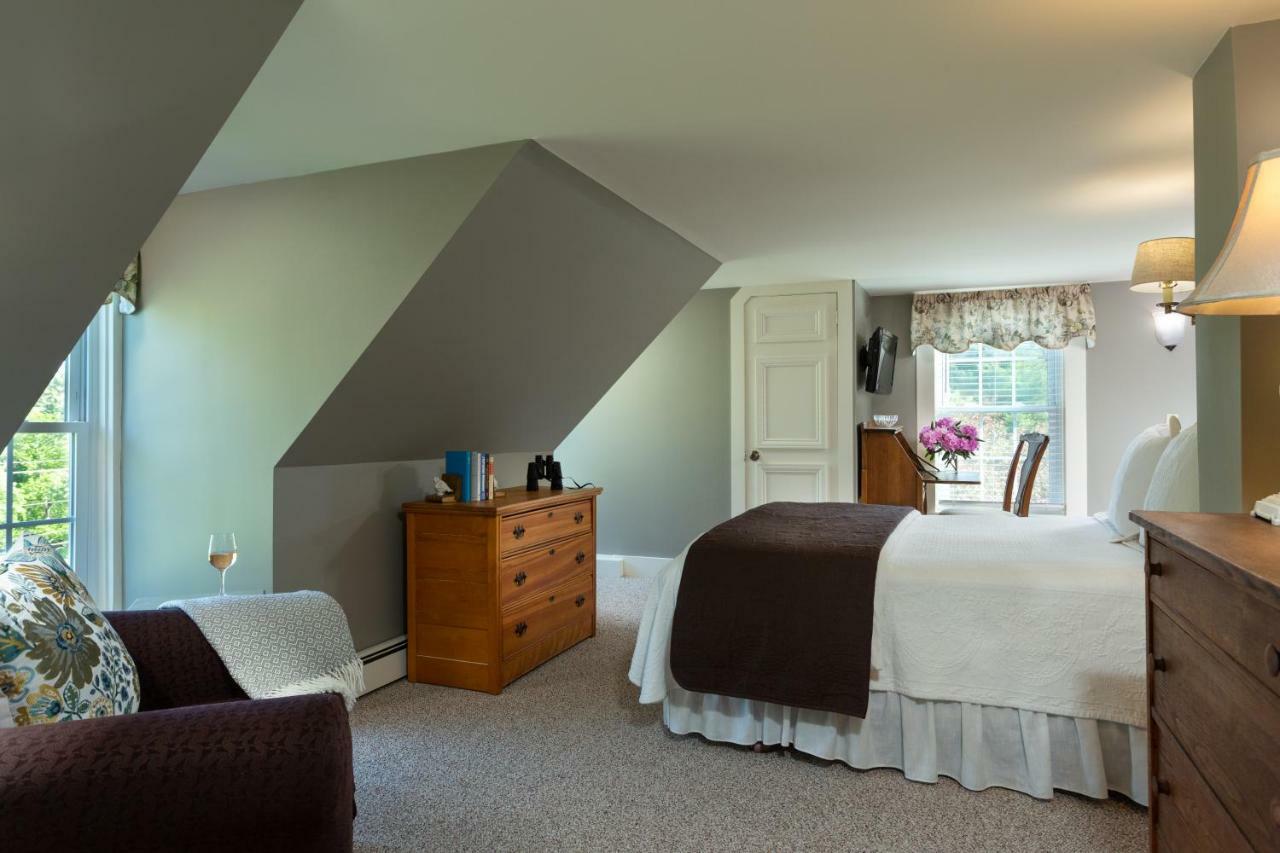 Inn At Pleasant Lake New London المظهر الخارجي الصورة
