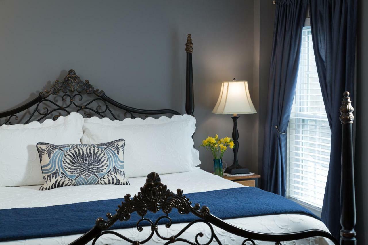 Inn At Pleasant Lake New London المظهر الخارجي الصورة