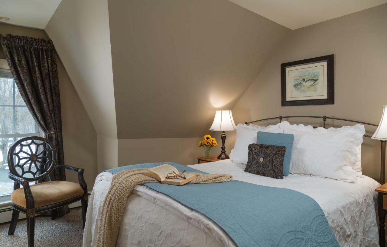 Inn At Pleasant Lake New London المظهر الخارجي الصورة
