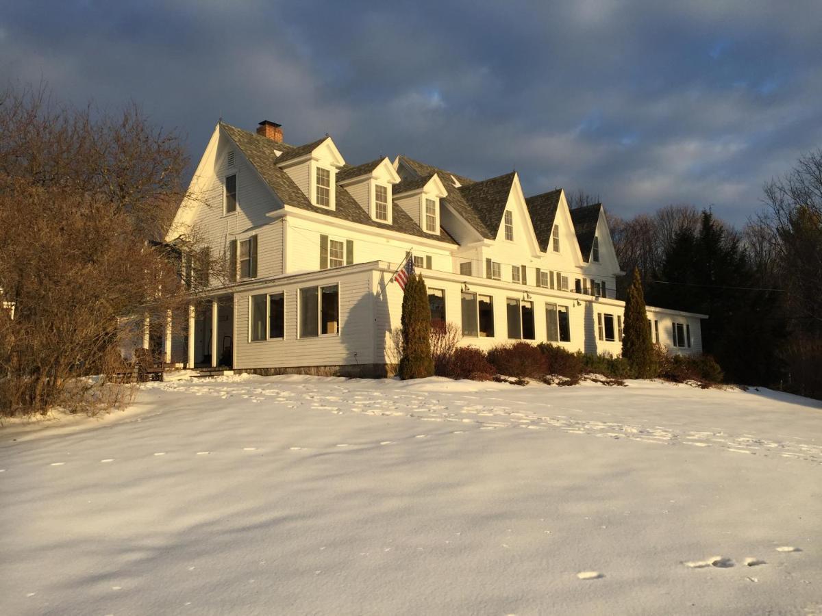 Inn At Pleasant Lake New London المظهر الخارجي الصورة